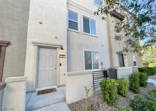 Photo #1: 2512970 Listing 