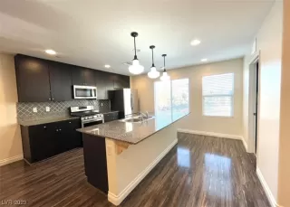 Photo #3: 2512970 Listing 