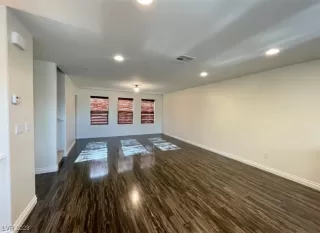 Photo #6: 2512970 Listing 