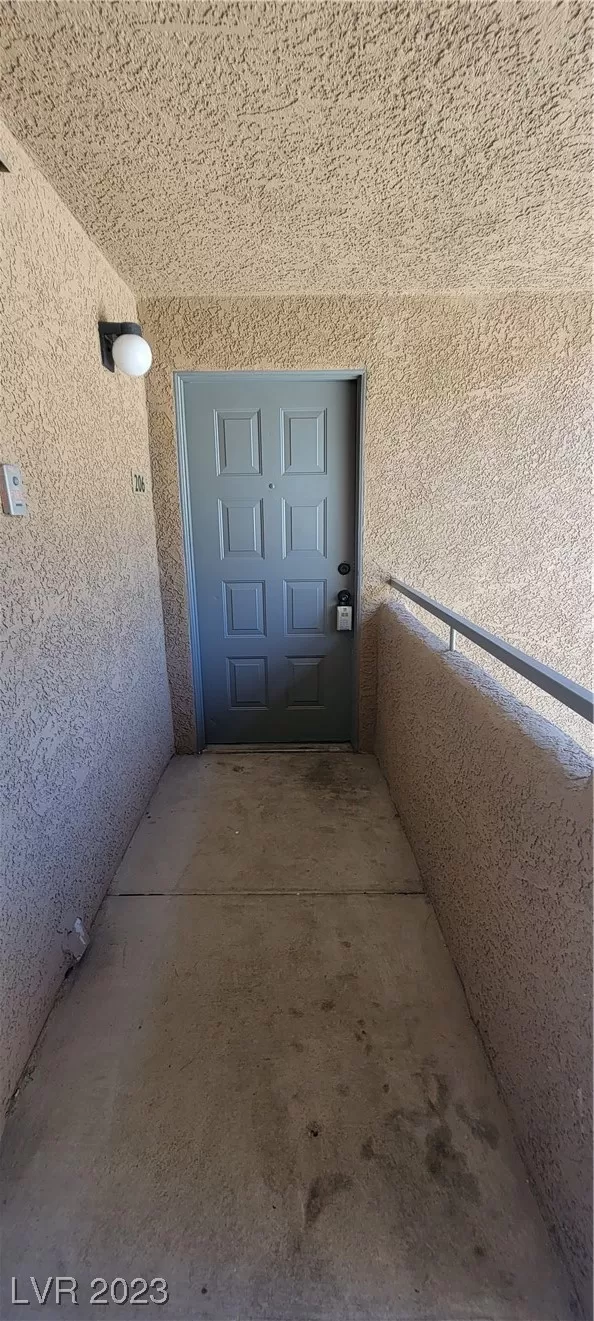 MLS: 2512984 Condo For Sale