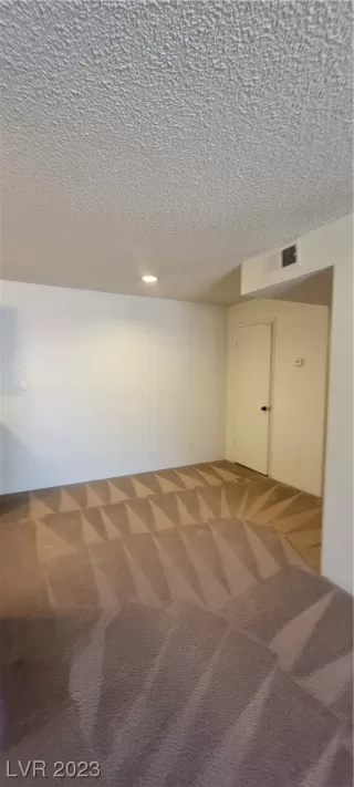 Photo #4: 2512984 Listing 