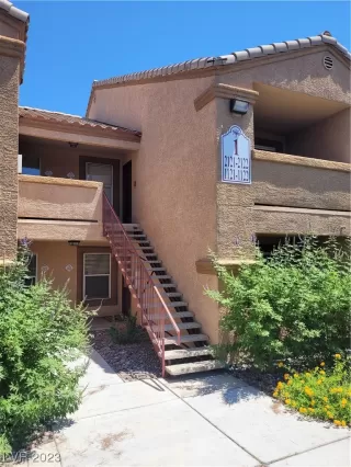 Photo #2: 2513027 Listing 