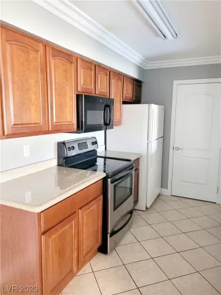 Photo #5: 2513027 Listing 