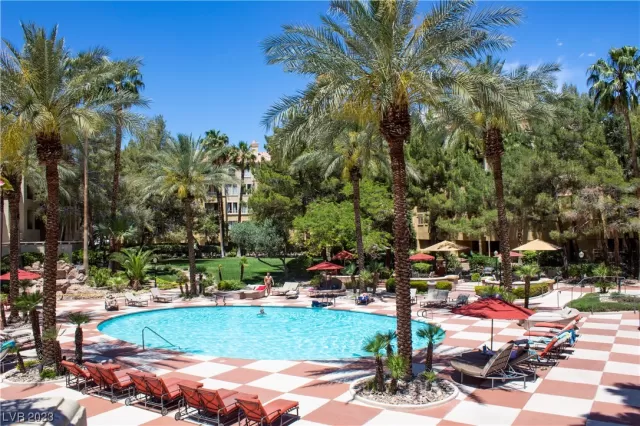 MLS: 2513037 Condo For Sale