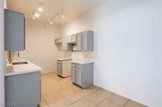 Photo #5: 2513044 Listing