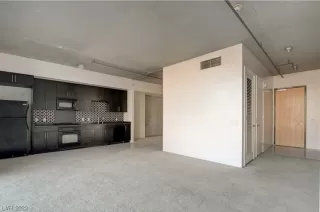 Photo #5: 2513070 Listing