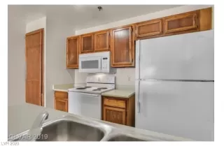 Photo #5: 2513077 Listing 