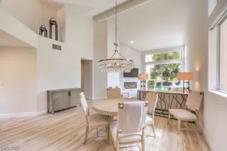 Photo #5: 2513082 Listing