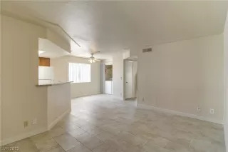 Photo #3: 2513090 Listing 