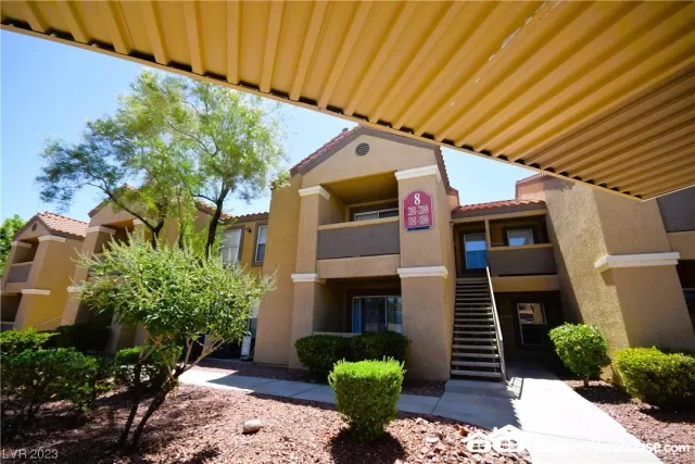 MLS: 2513122 Condo For Sale