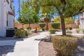 Photo #1: 2513136 Listing