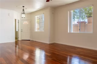 Photo #5: 2513136 Listing