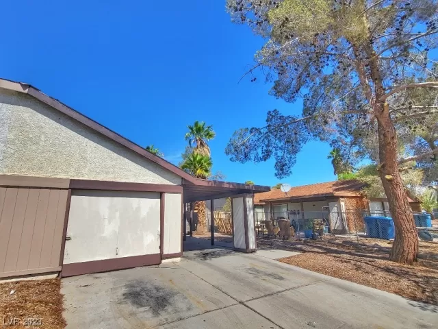 MLS: 2513148 Condo For Sale