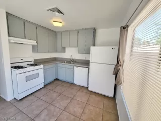 Photo #1: 2513148 Listing