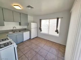 Photo #2: 2513148 Listing