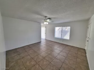 Photo #4: 2513148 Listing