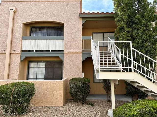 MLS: 2513161 Condo For Sale