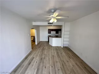 Photo #5: 2513161 Listing 