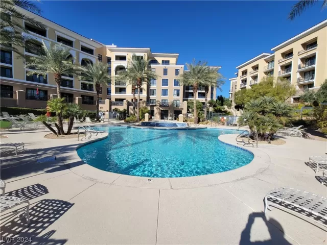 MLS: 2513173 Condo For Sale