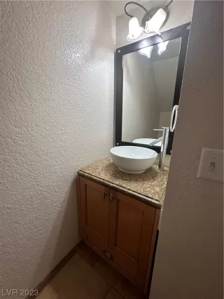 Photo #4: 2513176 Listing 