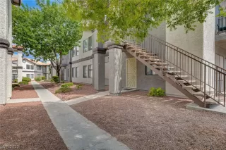 Photo #3: 2513181 Listing