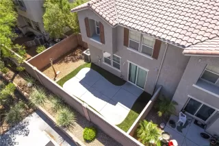 Photo #1: 2513196 Listing