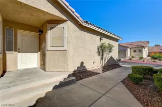 Photo #2: 2513201 Listing 