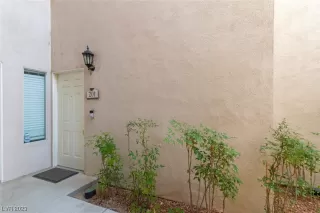 Photo #2: 2513203 Listing