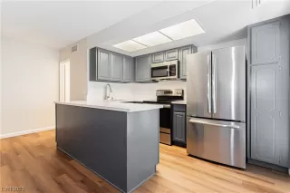 Photo #1: 2513240 Listing