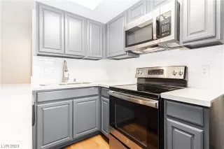 Photo #3: 2513240 Listing