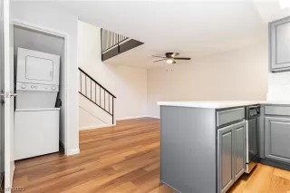 Photo #5: 2513240 Listing