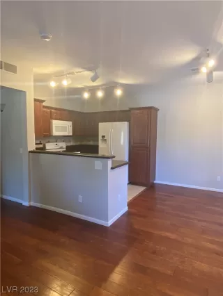 Photo #5: 2513275 Listing 