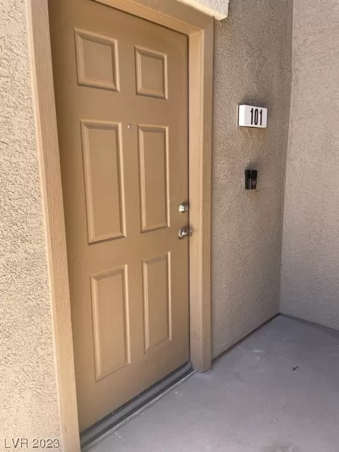 MLS: 2513278 Condo For Sale