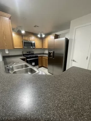 Photo #5: 2513278 Listing 