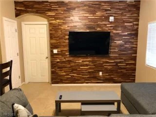 Photo #5: 2513281 Listing