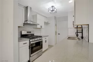 Photo #2: 2513328 Listing 