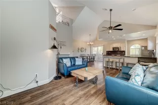 Photo #5: 2513330 Listing