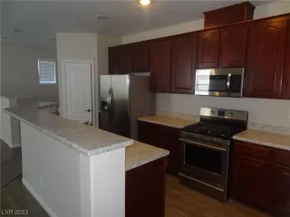 Photo #3: 2513374 Listing