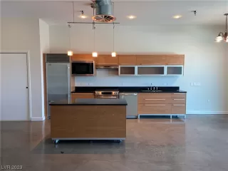 Photo #3: 2513418 Listing 