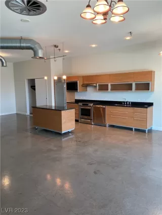 Photo #4: 2513418 Listing 