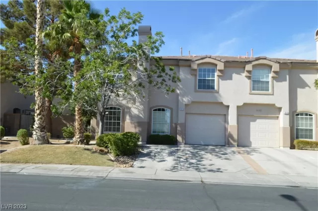 MLS: 2513421 Condo For Sale