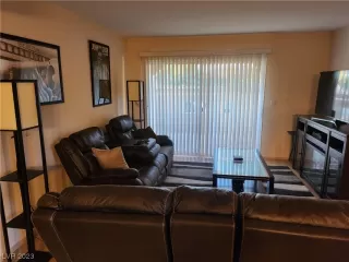 Photo #4: 2513451 Listing