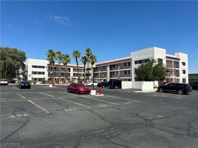 MLS: 2513469 Condo For Sale