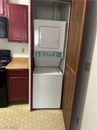 Photo #4: 2513469 Listing