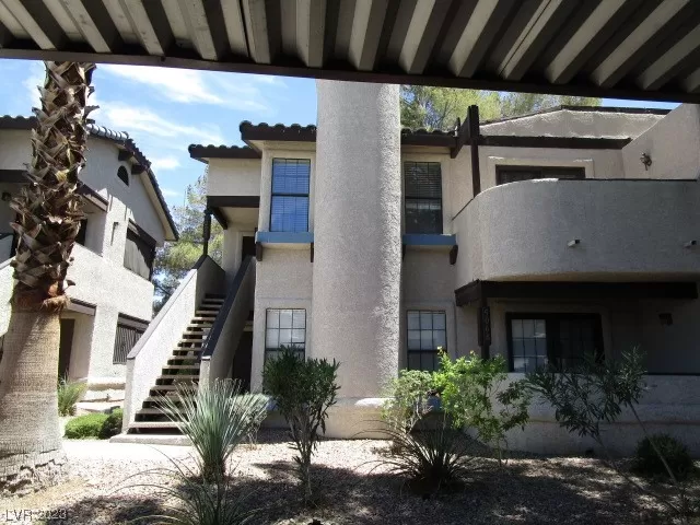 MLS: 2513496 Condo For Sale