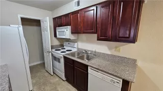 Photo #4: 2513524 Listing 