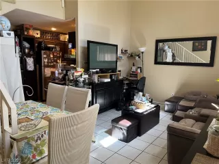 Photo #3: 2513551 Listing