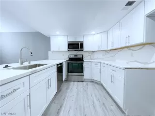 Photo #2: 2513562 Listing 