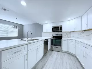 Photo #3: 2513562 Listing 