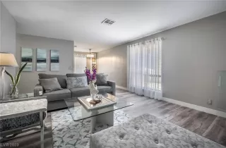 Photo #3: 2513682 Listing